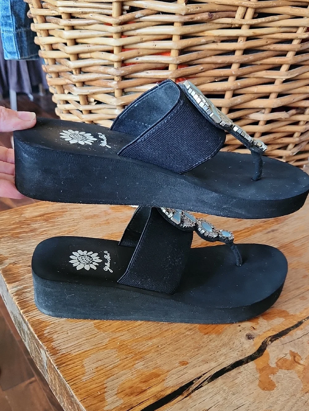 Yellow Box Platform Sandals Blue‎ Silver Embellished Thong Sandals sz 6.5 - Picture 2 of 10